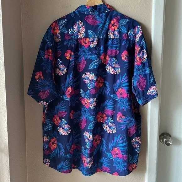 BROKEN THREADS Hawaiian Floral Print Short Sleeve Button Down Shirt - Picture 6 of 6